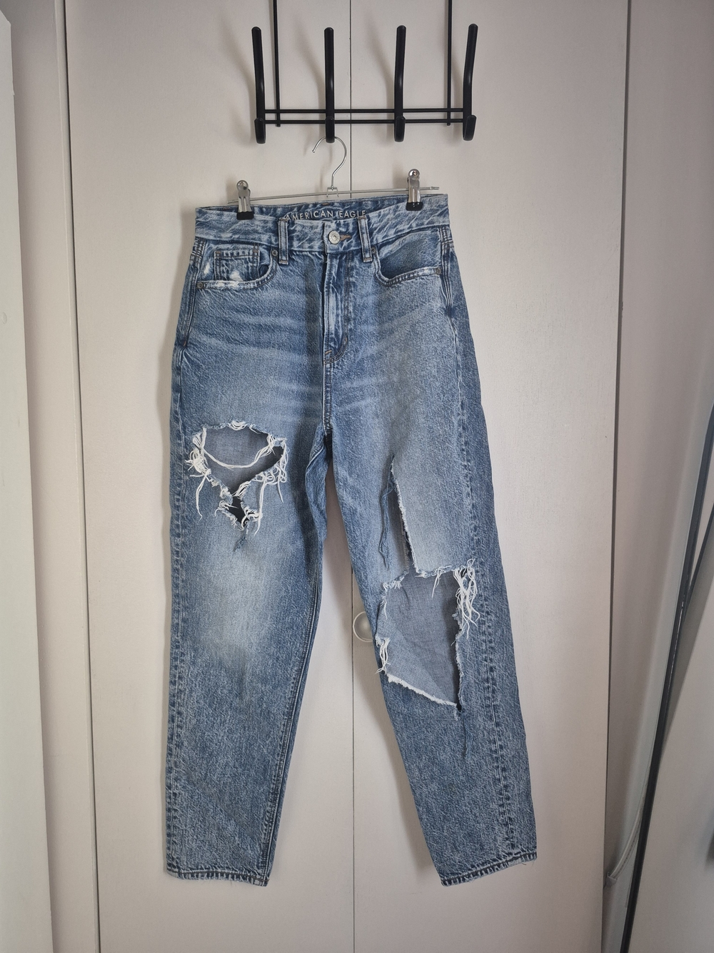 American Eagle Outfitters Light Blue Curvy Mom Jeans